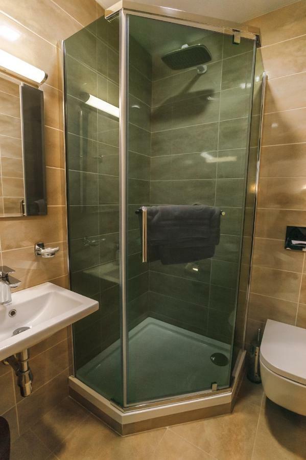 Raziotel Rishelyevskiy Kherson Eksteriør bilde